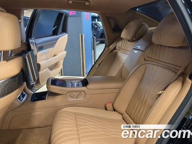Genesis G90 2022 thumb 11