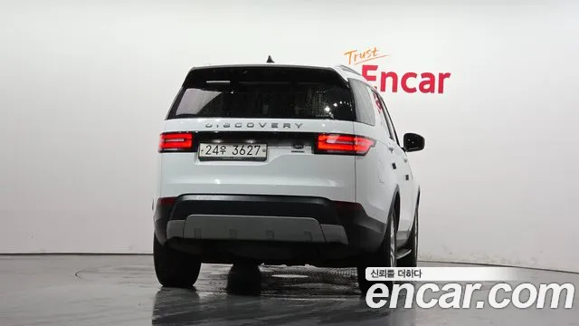 Land Rover Discovery 2018 thumb 4