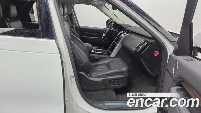 Land Rover Discovery 2018 thumb 11