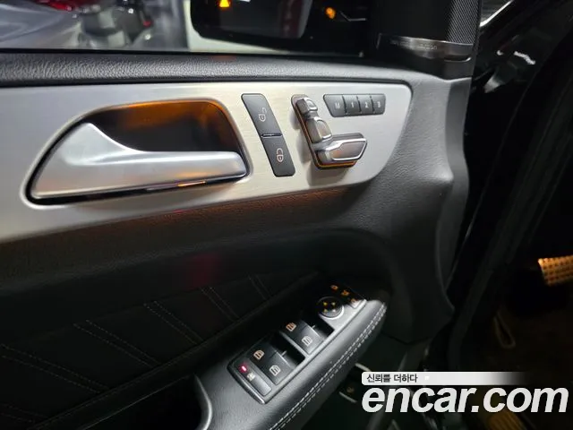 Mercedes-Benz GLE 2017 thumb 9