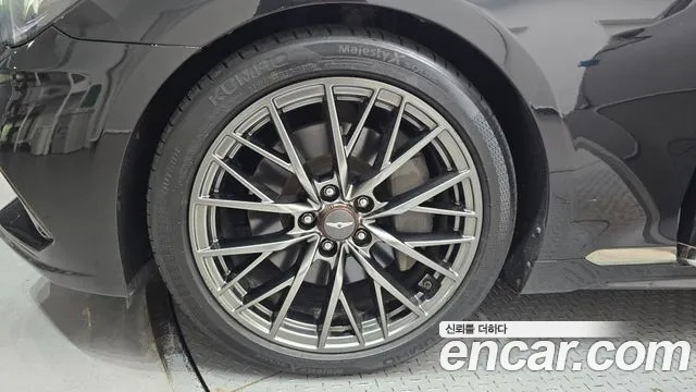 Genesis G80 2018 thumb 5
