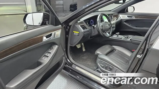 Genesis G80 2018 thumb 10