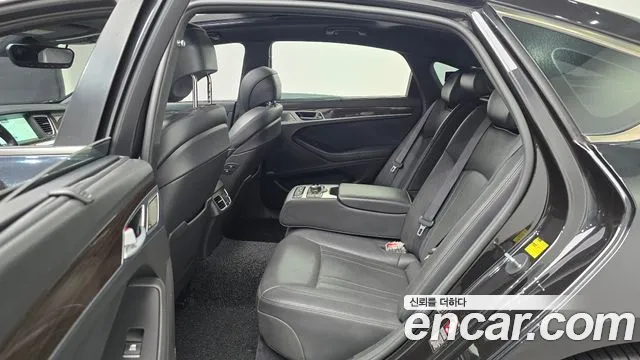 Genesis G80 2018 thumb 12