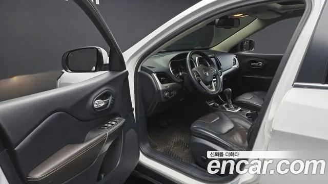 Jeep Cherokee 2016 thumb 10