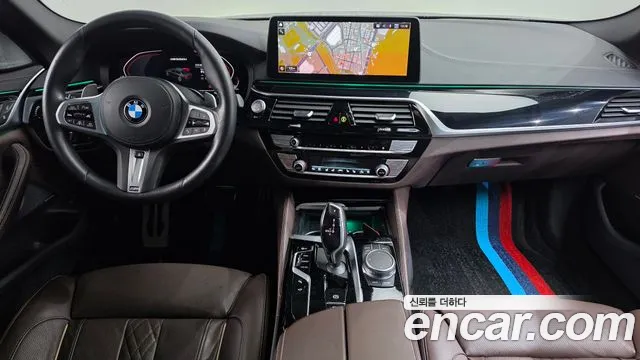 BMW 5-Series 2021 thumb 7