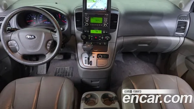 Kia Carnival 2013 thumb 7