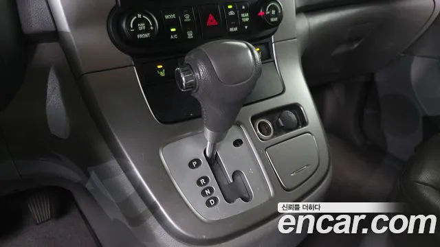 Kia Carnival 2013 thumb 9