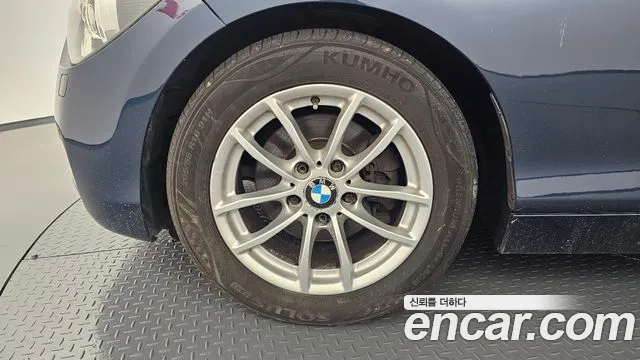 BMW 1-Series 2013 thumb 5
