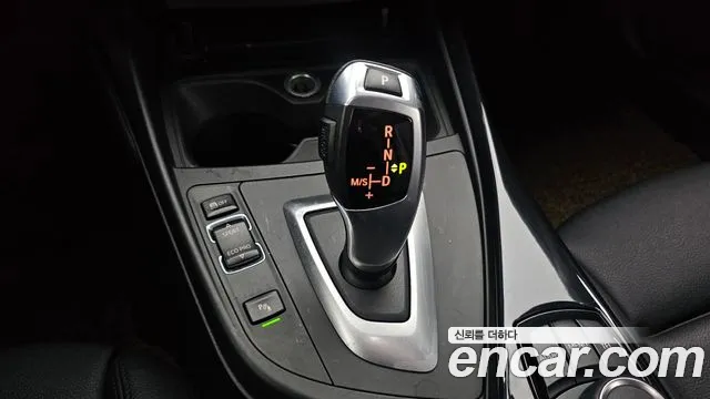BMW 1-Series 2013 thumb 9