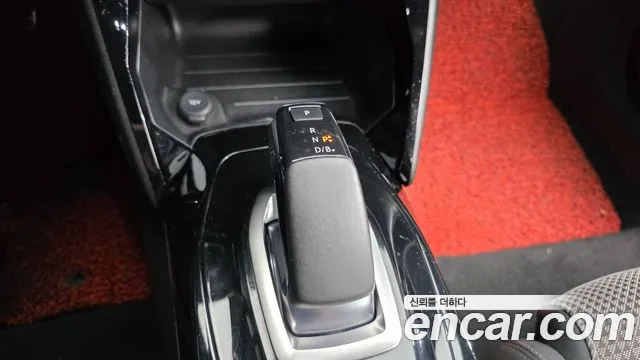 Peugeot 2008 2022 thumb 9