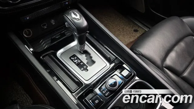 KG_Mobility_Ssangyong Rexton 2018 thumb 8