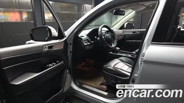 KG_Mobility_Ssangyong Rexton 2018 thumb 9
