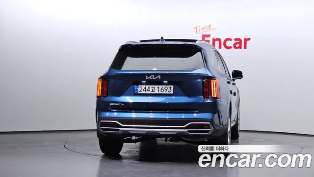 Kia Sorento 2023 thumb 4