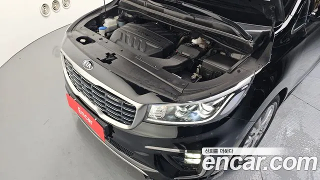 Kia Carnival 2019 thumb 6