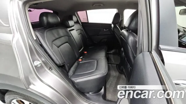 Kia Sportage 2012 thumb 11