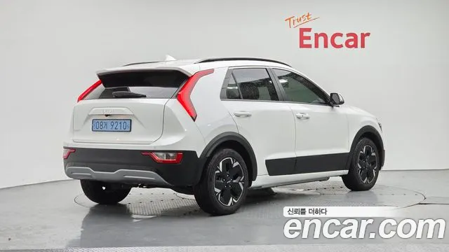 Kia Niro 2022 thumb 2