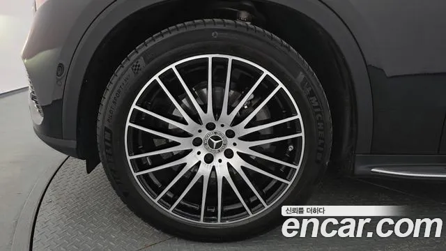 Mercedes-Benz GLC 2025 thumb 5