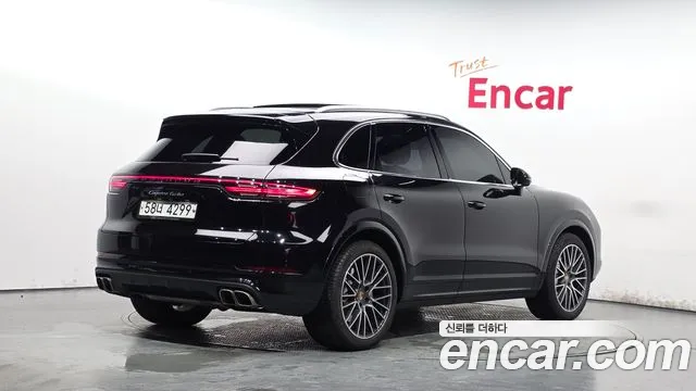 Porsche Cayenne 2018 thumb 2