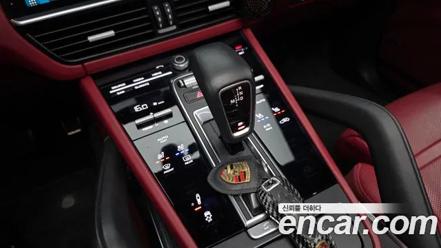 Porsche Cayenne 2018 thumb 9