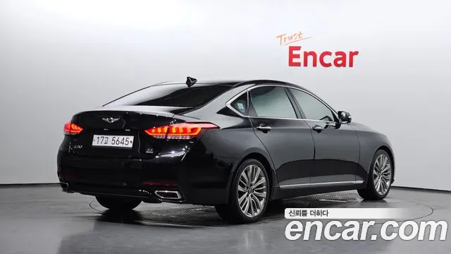Genesis G80 2017 thumb 2