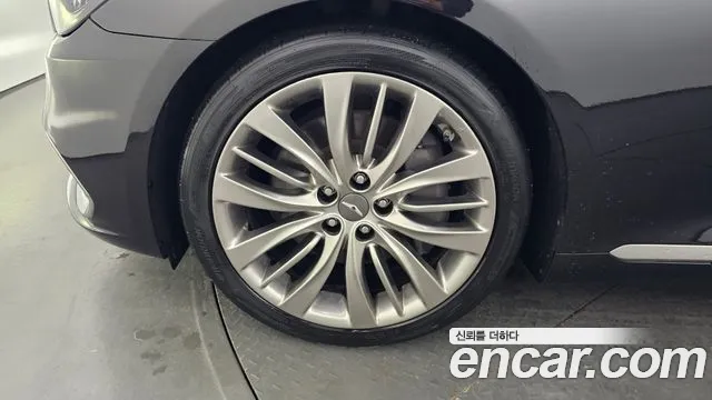 Genesis G80 2017 thumb 5