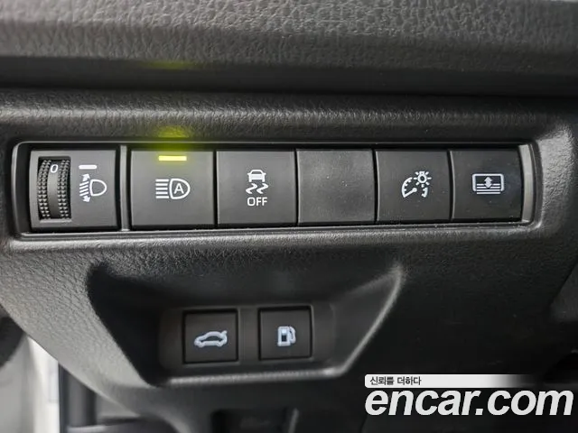 Toyota Camry 2025 thumb 10