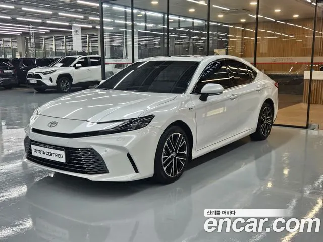 Toyota Camry 2025 thumb 11
