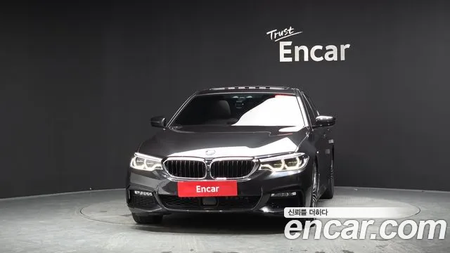 BMW 5-Series 2018 thumb 2