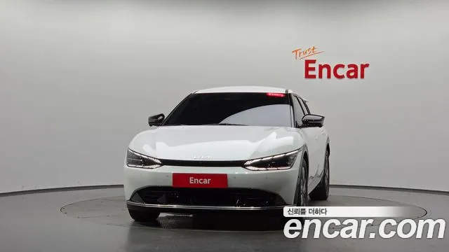 Kia EV6 2023 thumb 2