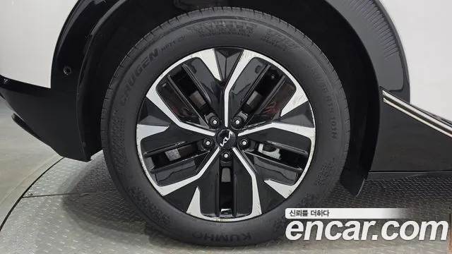 Kia EV6 2023 thumb 4