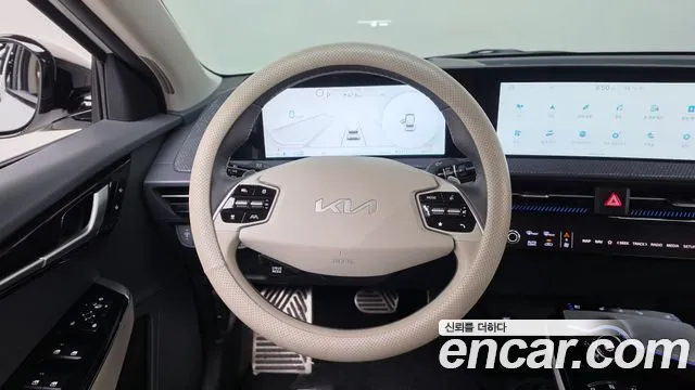 Kia EV6 2023 thumb 12
