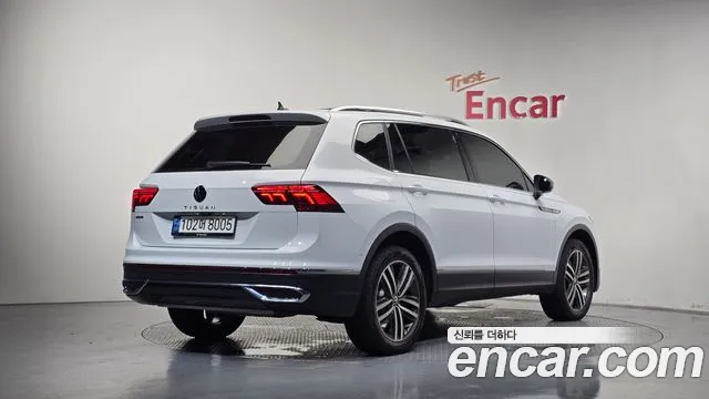 Volkswagen Tiguan 2022 thumb 2