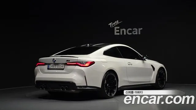 BMW M4 2024 thumb 2