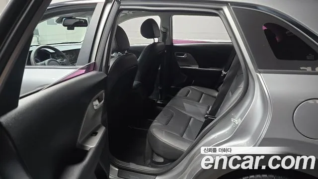 Kia Niro 2019 thumb 11