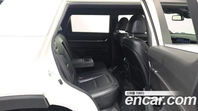 KG_Mobility_Ssangyong Torres 2022 thumb 12