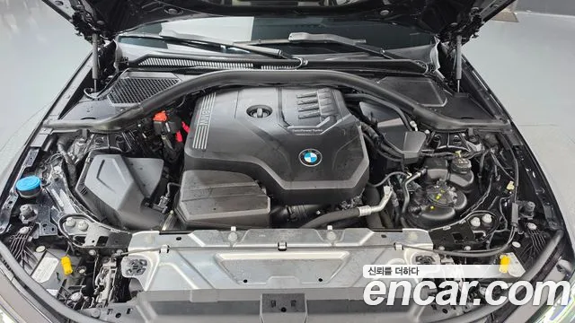 BMW 3-Series 2024 thumb 6