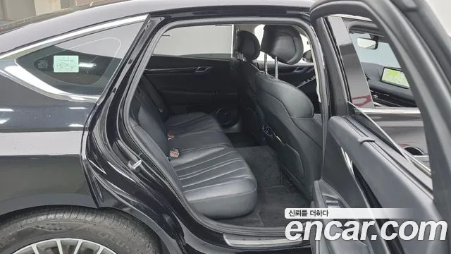Genesis G80 2022 thumb 11