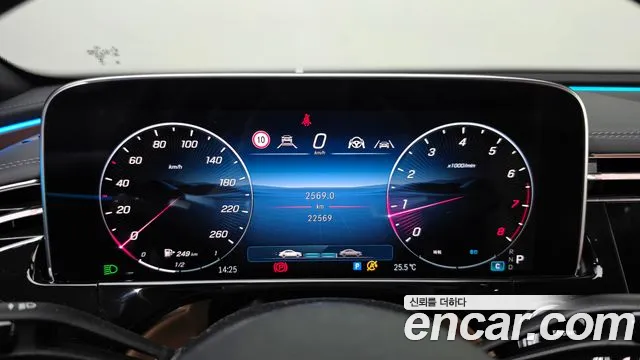 Mercedes-Benz E-Класс 2024 thumb 8