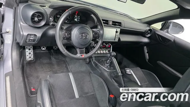 Toyota GT86 2023 thumb 6