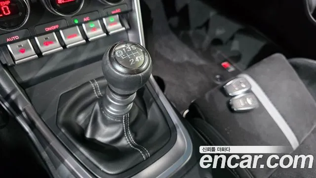 Toyota GT86 2023 thumb 8