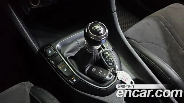 Hyundai Veloster 2022 thumb 9