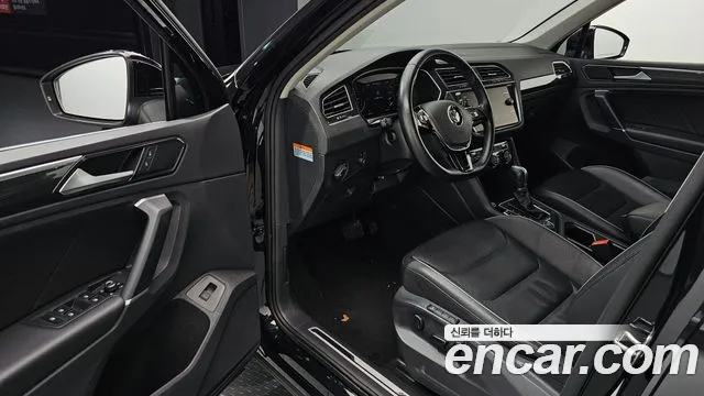 Volkswagen Tiguan 2018 thumb 10