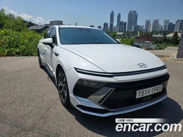 Hyundai Sonata 2023 thumb 3