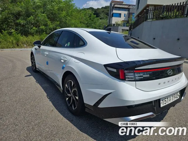 Hyundai Sonata 2023 thumb 4