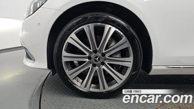 Mercedes-Benz E-Класс 2022 thumb 4