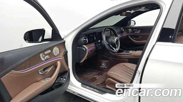 Mercedes-Benz E-Класс 2022 thumb 9