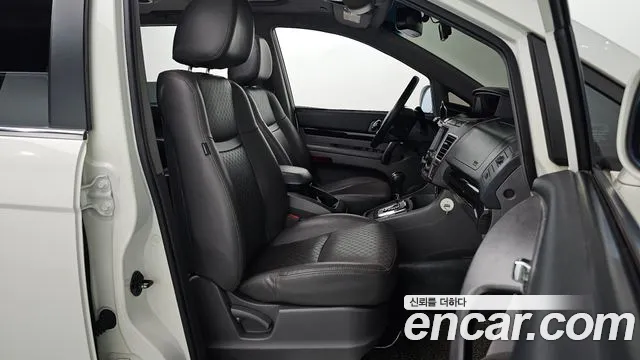 KG_Mobility_Ssangyong KORANDO 2015 thumb 10