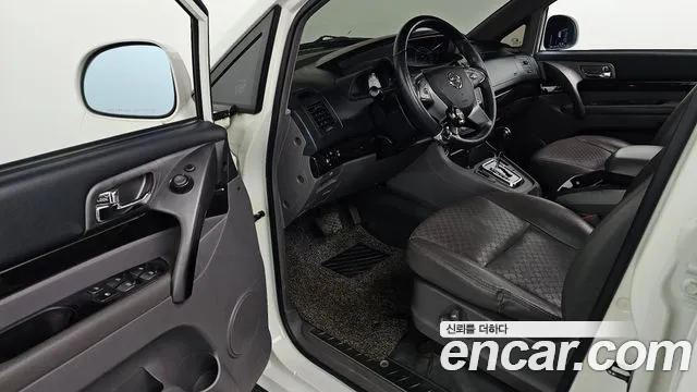 KG_Mobility_Ssangyong KORANDO 2015 thumb 11