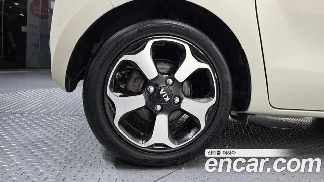 Kia Ray 2016 thumb 5