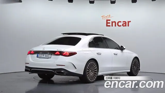 Mercedes-Benz E-Класс 2025 thumb 2